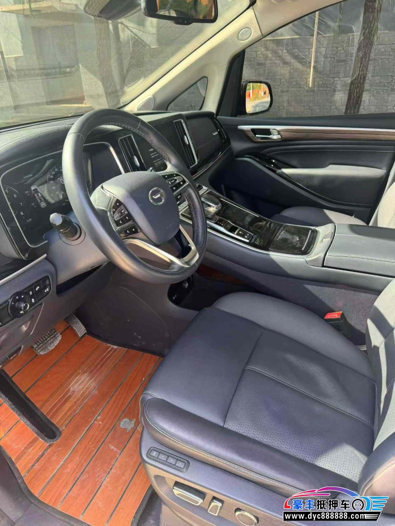 21年传祺M8轿车抵押车出售