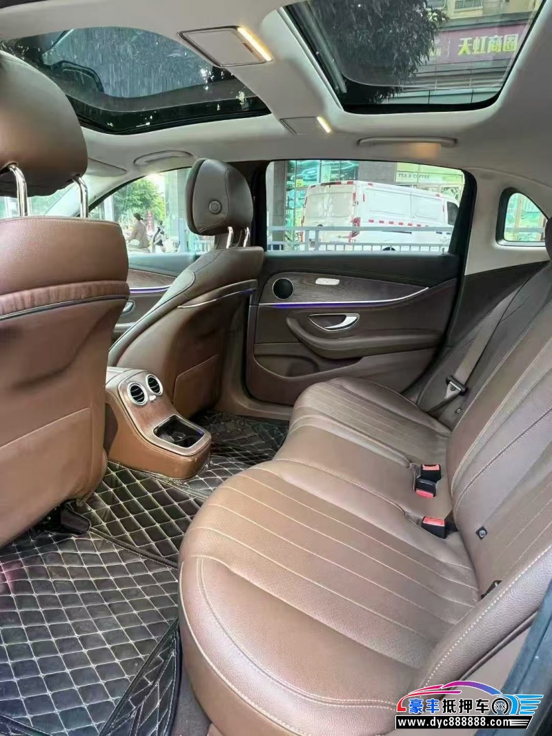 22年奔驰E轿车抵押车出售