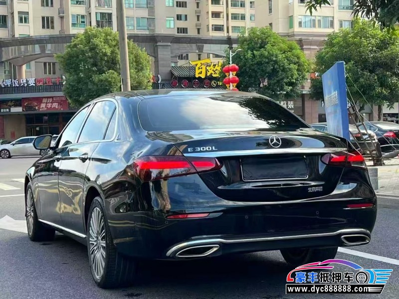 22年奔驰E轿车抵押车出售