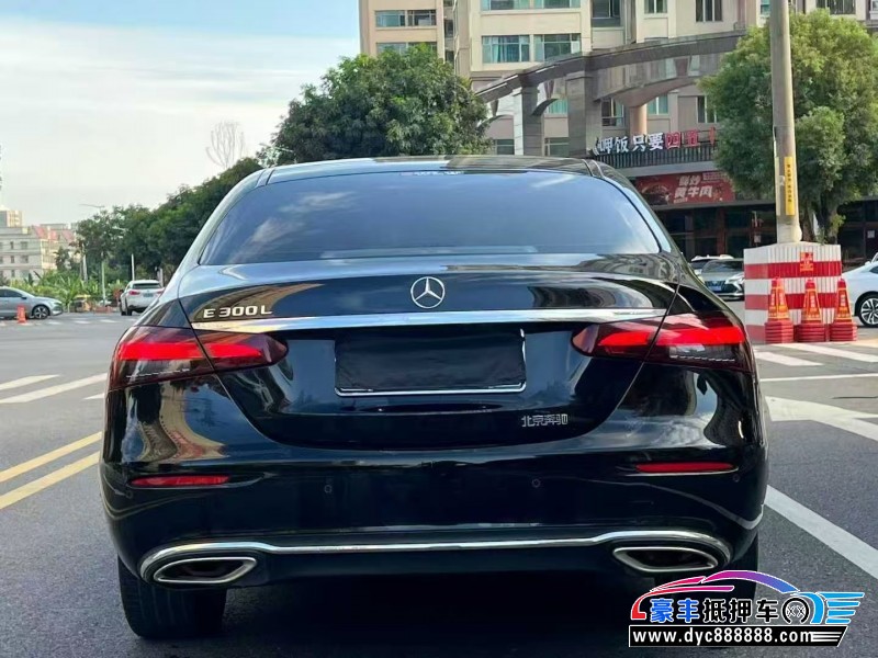 22年奔驰E轿车抵押车出售