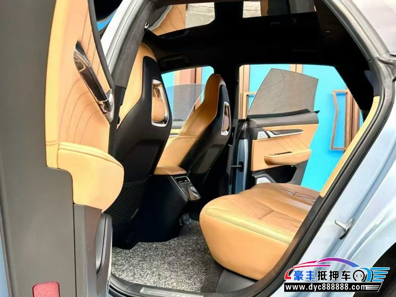 22年极氪001轿车抵押车出售