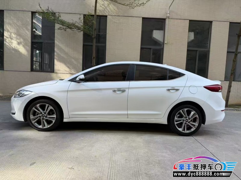 18年现代领动轿车抵押车出售