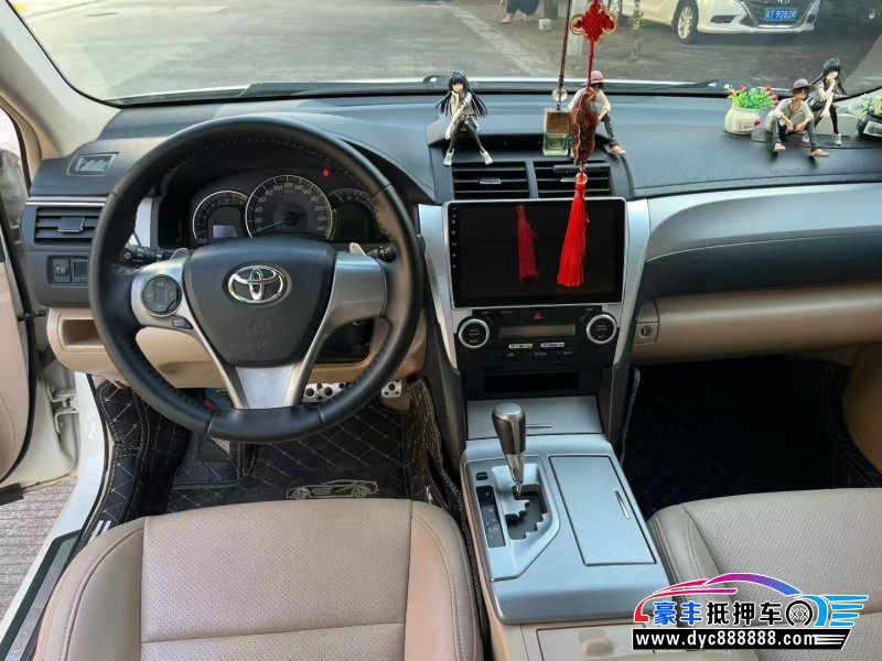 12年丰田凯美瑞轿车抵押车出售