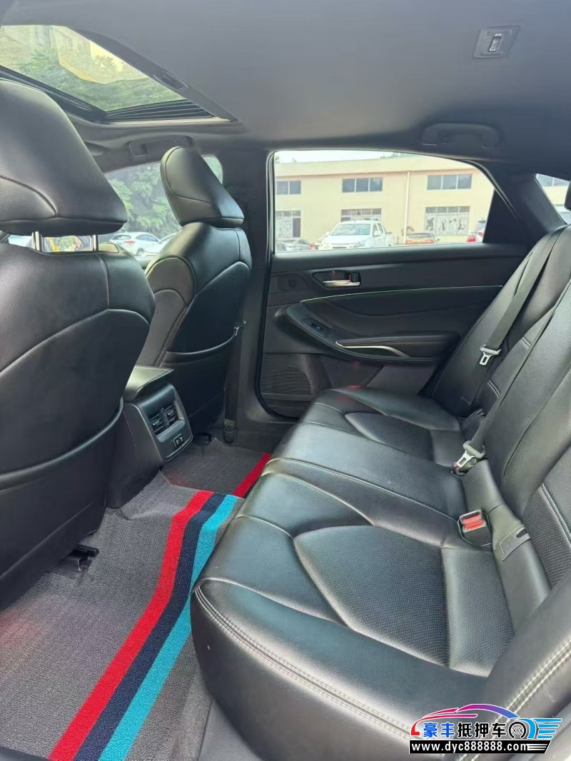 21年丰田亚洲龙轿车抵押车出售