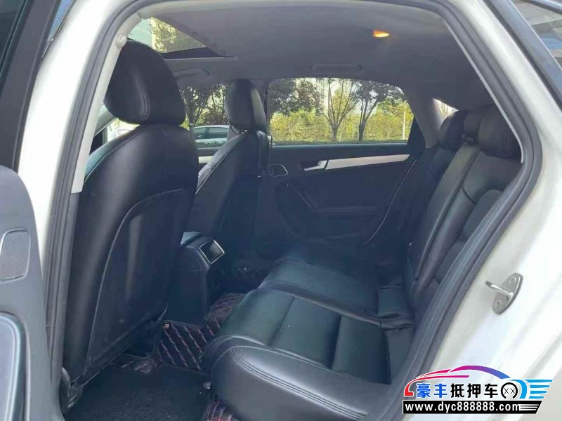 13年奥迪A4轿车抵押车出售