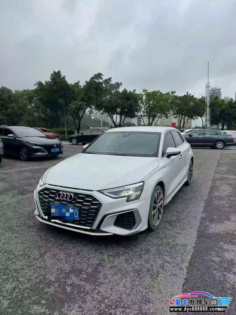 23年奥迪A4轿车抵押车出售