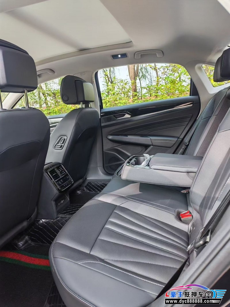 25年大众帕萨特轿车抵押车出售