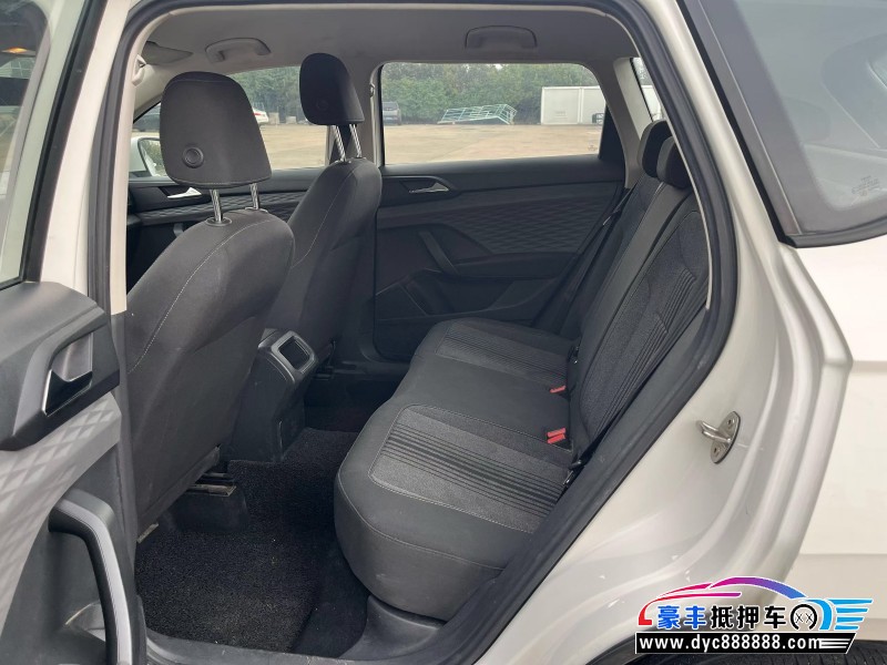 22年大众途岳轿车抵押车出售