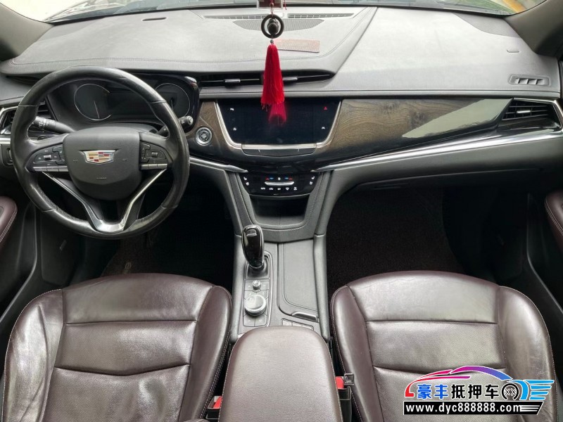 21年凯迪拉克xt6轿车抵押车出售