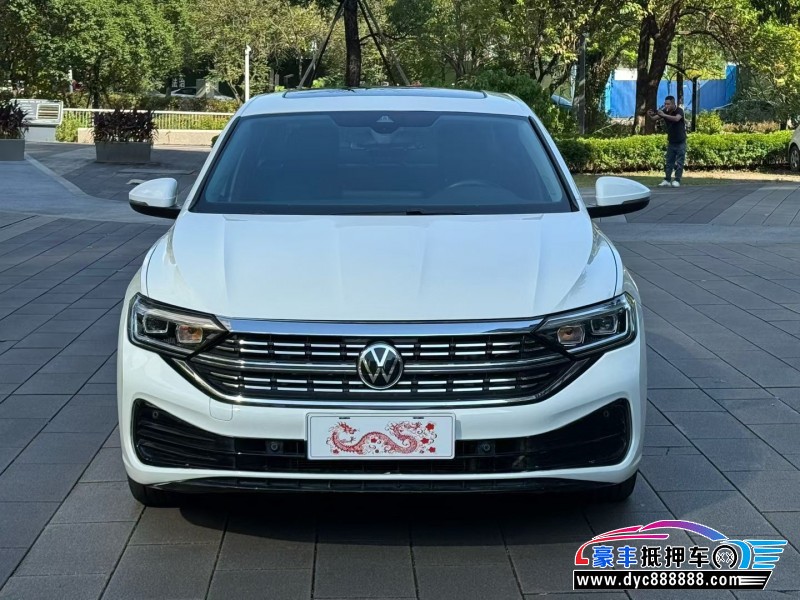 抵押车出售23年大众速腾轿车