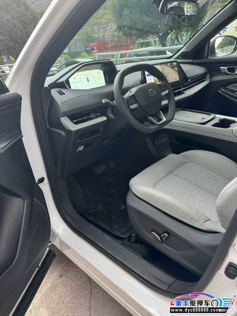 25年长安启源Q05轿车抵押车出售