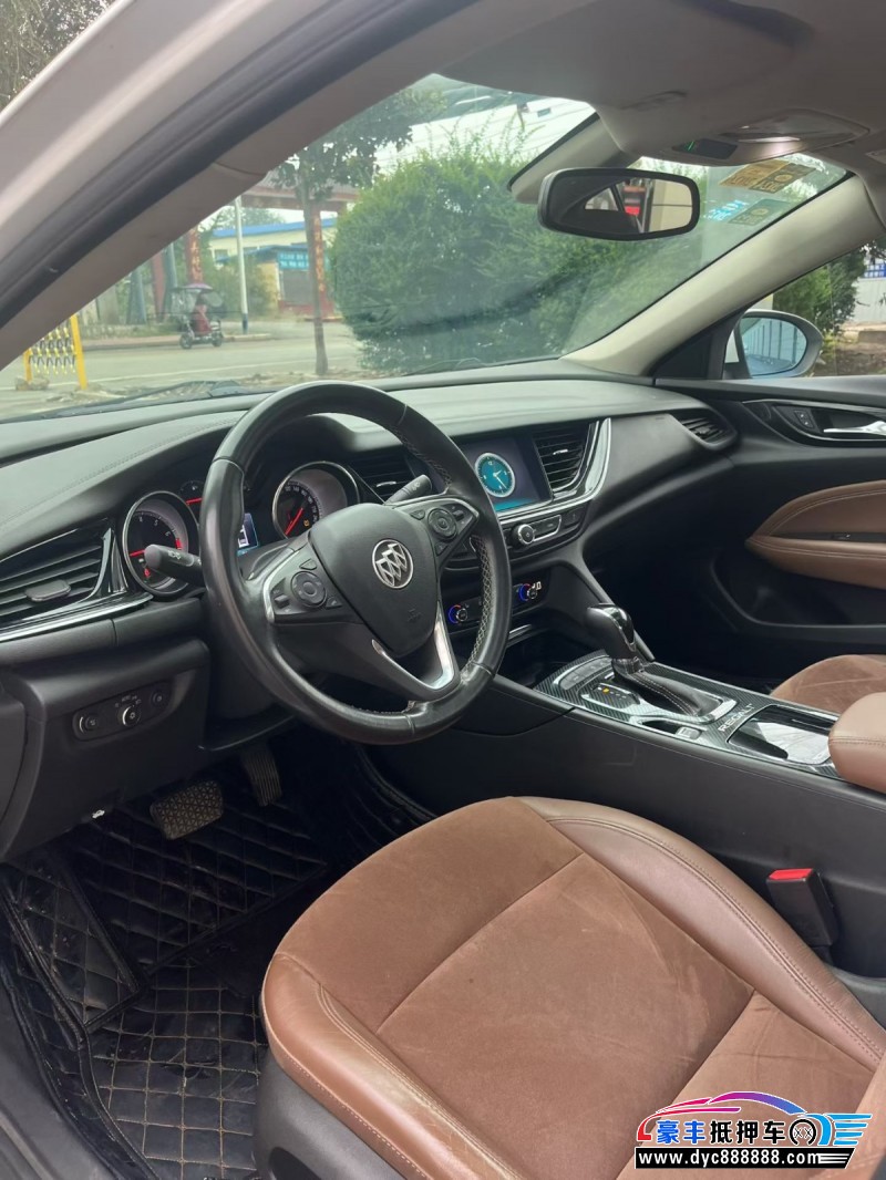 18年别克君威轿车抵押车出售