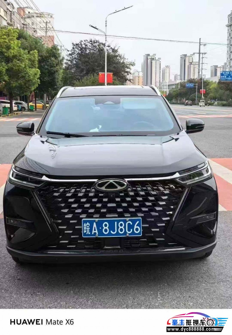 抵押车出售24年奇瑞瑞虎8轿车