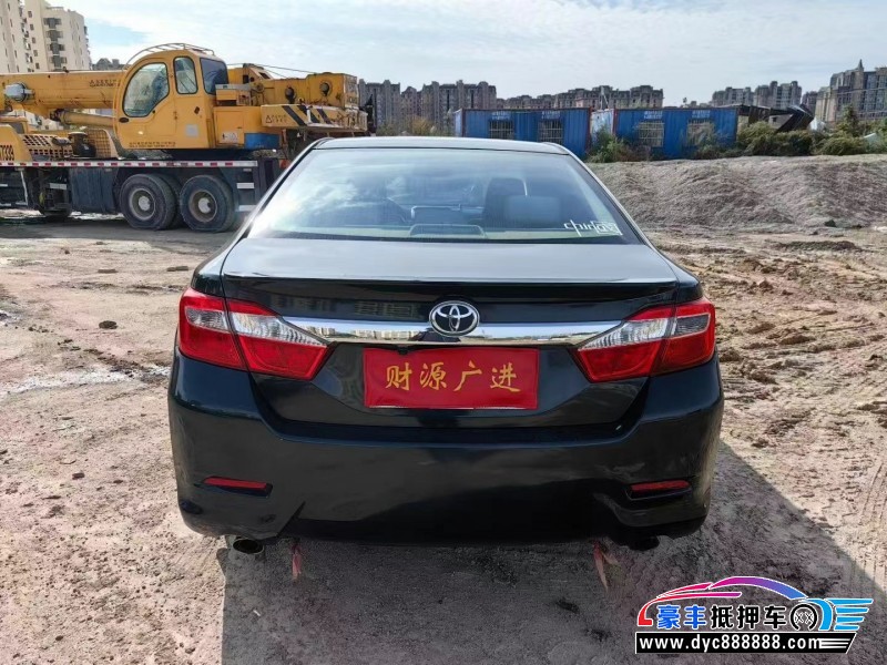 12年丰田凯美瑞轿车抵押车出售