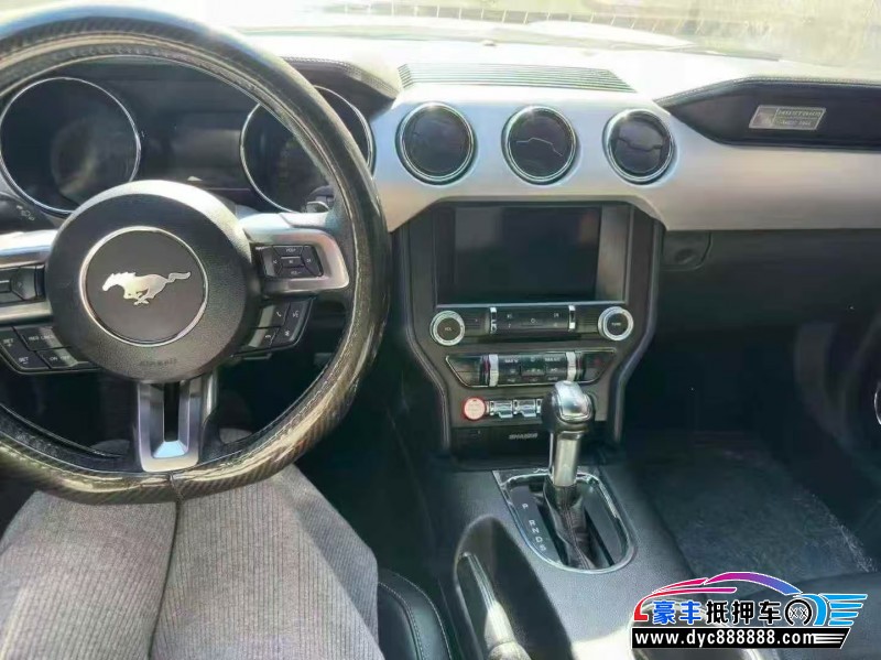 17年福特野马轿车抵押车出售