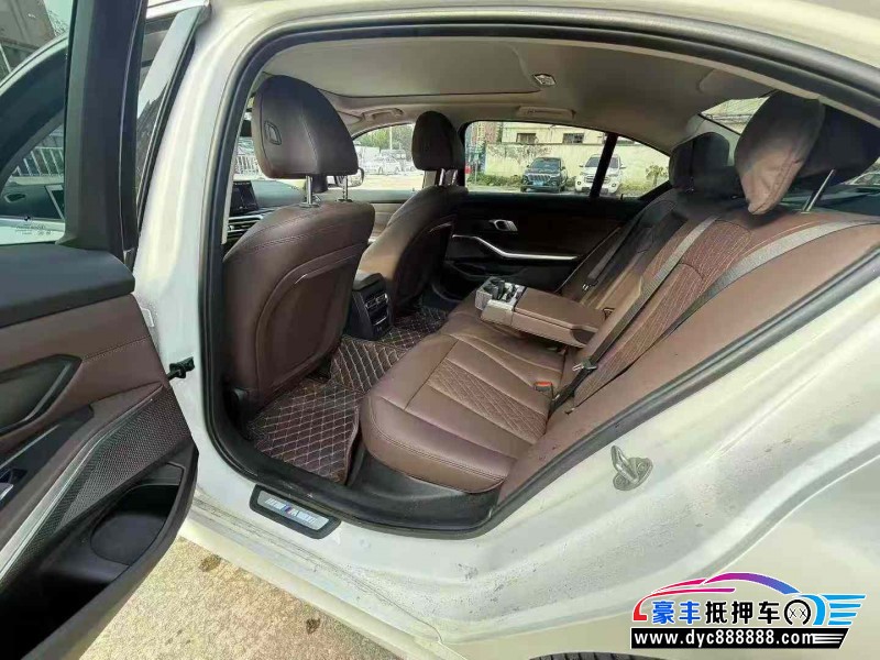 23年宝马3系轿车抵押车出售