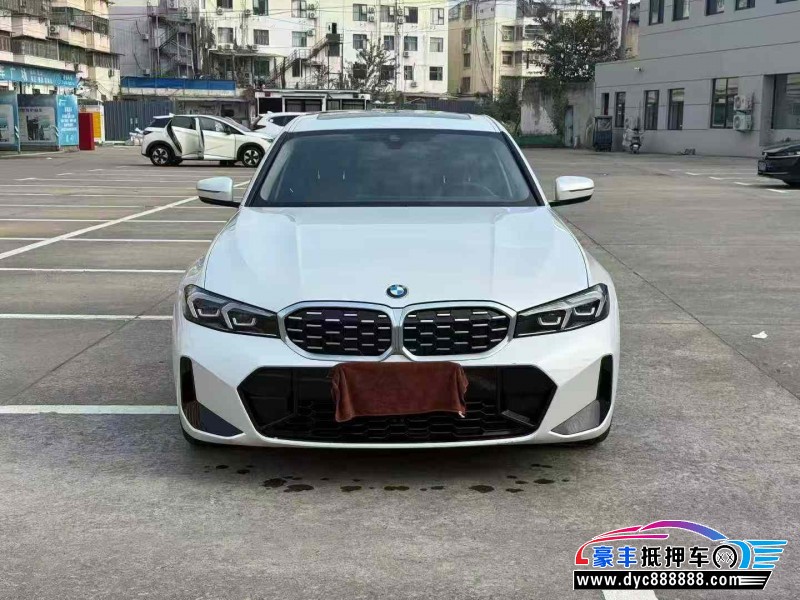 抵押车出售23年宝马3系轿车