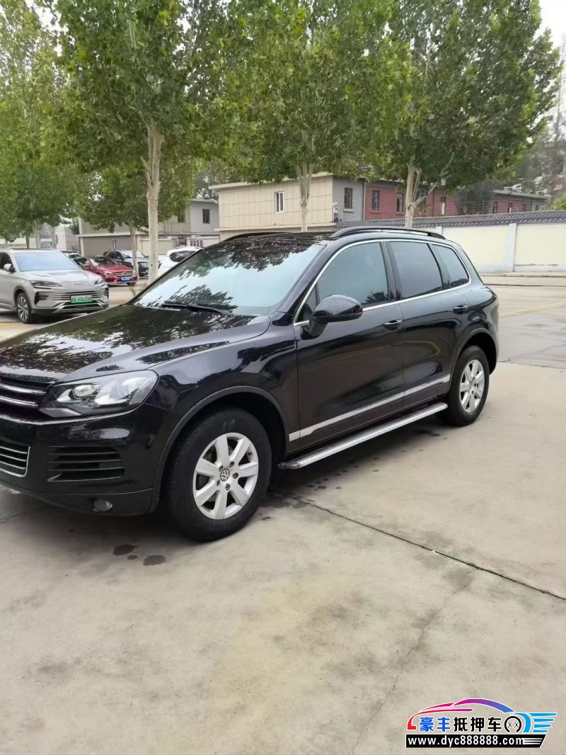 12年大众途锐轿车抵押车出售