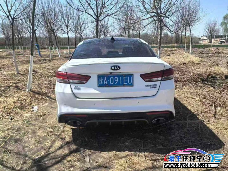 17年起亚K5轿车抵押车出售