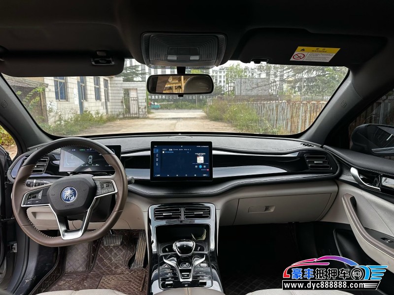 24年比亚迪秦轿车抵押车出售