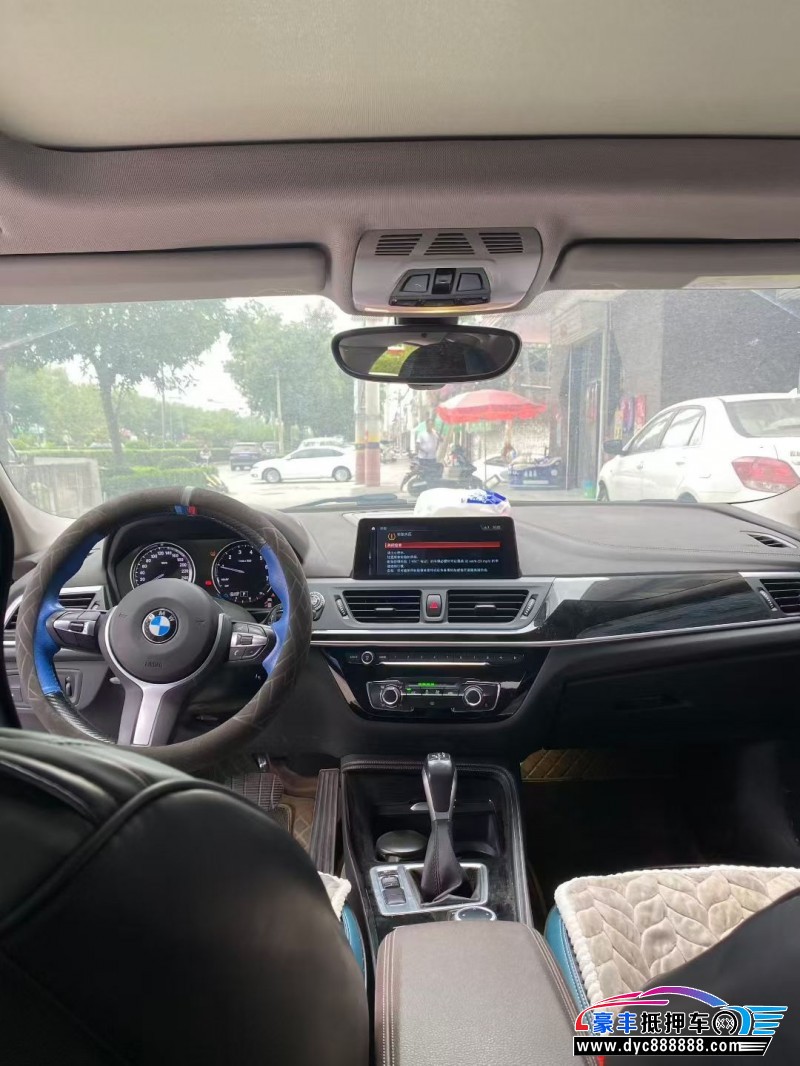 19年宝马1系轿车抵押车出售