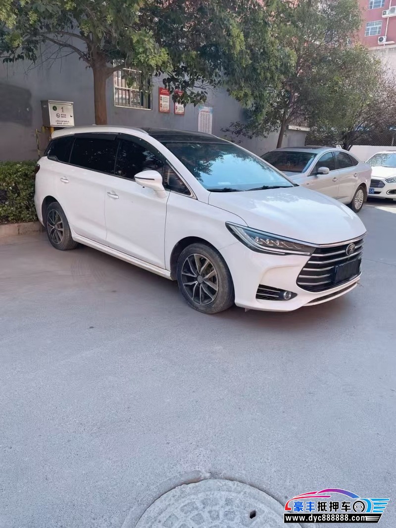 18年比亚迪宋轿车抵押车出售