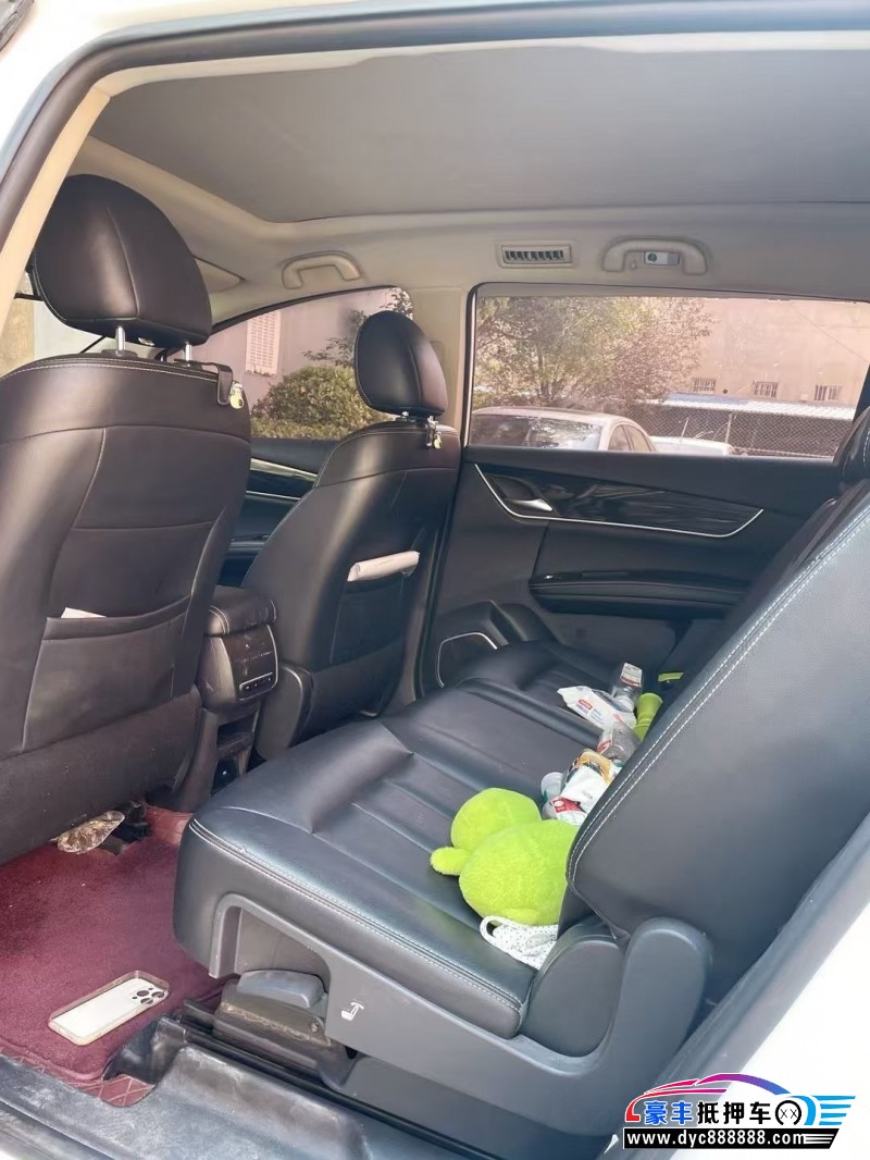 18年比亚迪宋轿车抵押车出售