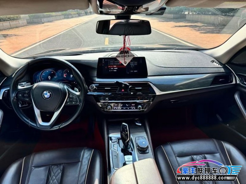 18年宝马5系轿车抵押车出售