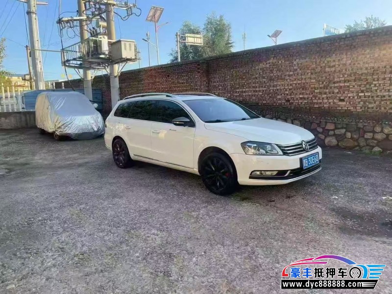 12年大众迈腾轿车抵押车出售