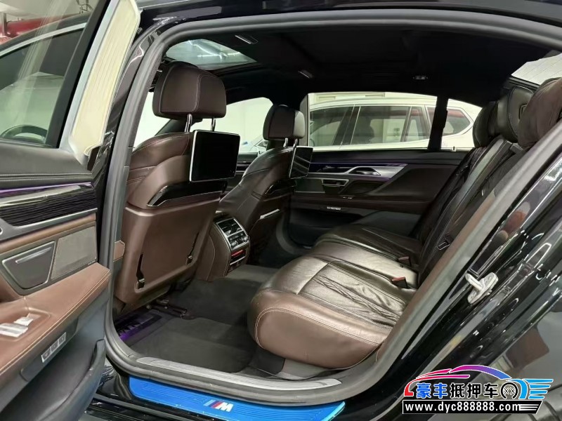 18年宝马7系轿车抵押车出售