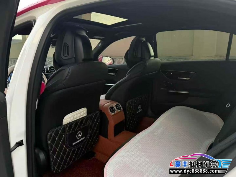 24年奔驰C轿车抵押车出售