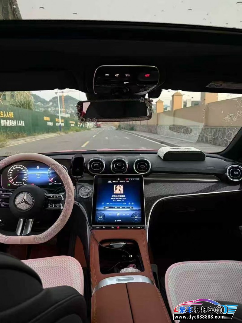 24年奔驰C轿车抵押车出售