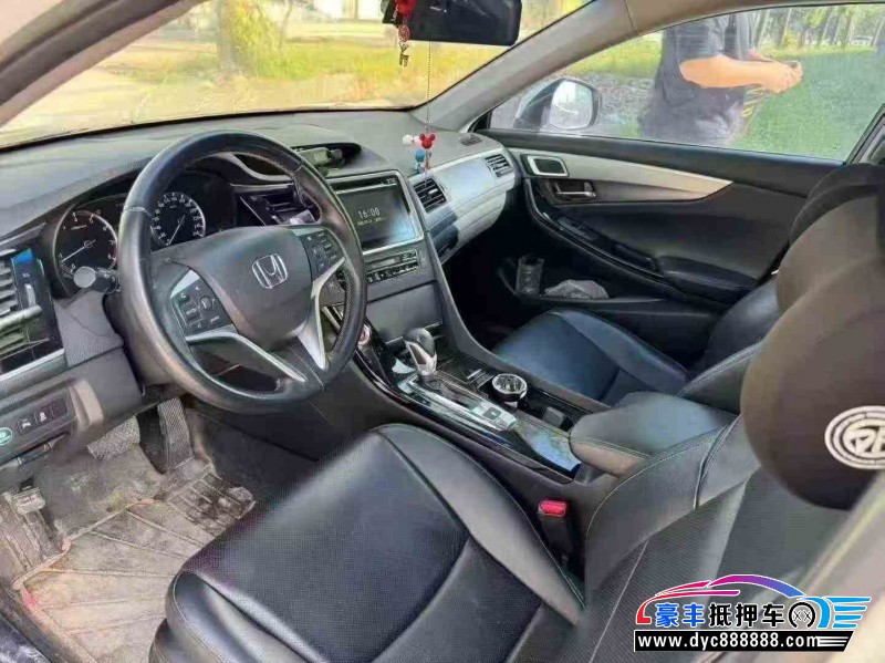 15年本田思铂睿轿车抵押车出售