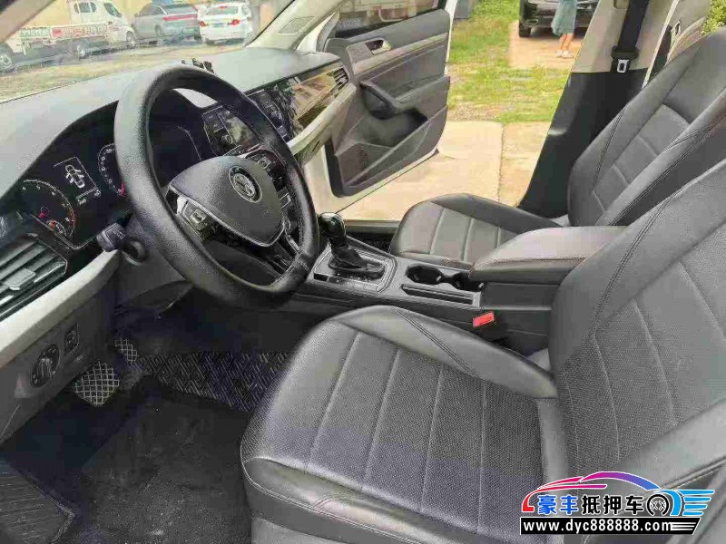 20年大众朗逸轿车抵押车出售