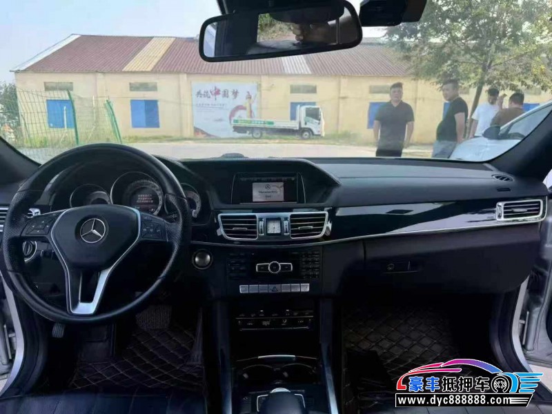 15年奔驰E轿车抵押车出售