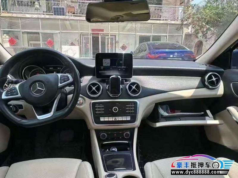 19年奔驰GLASUV抵押车出售