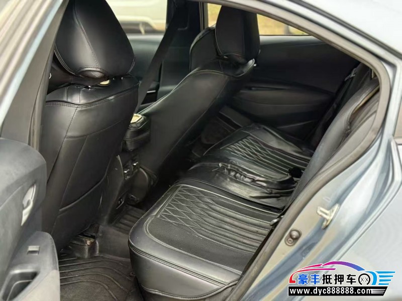 20年丰田卡罗拉轿车抵押车出售