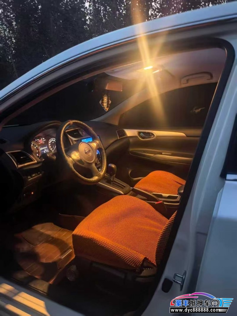 23年日产轩逸轿车抵押车出售