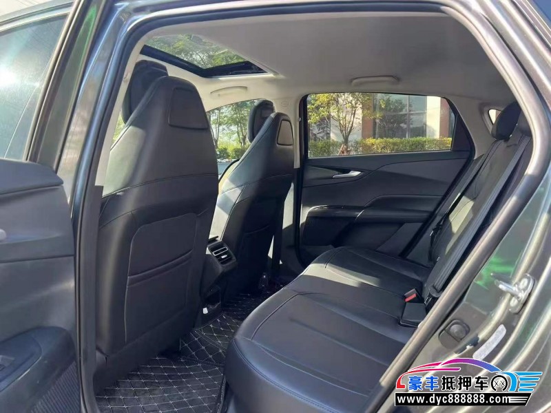 25年长安逸动轿车抵押车出售