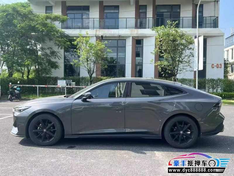 22年长安长安UNI轿车抵押车出售