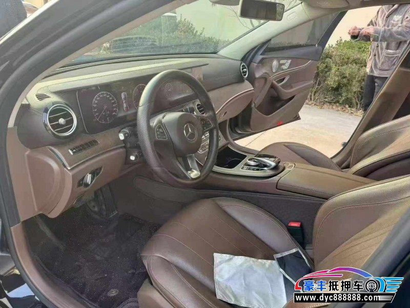 18年奔驰E轿车抵押车出售