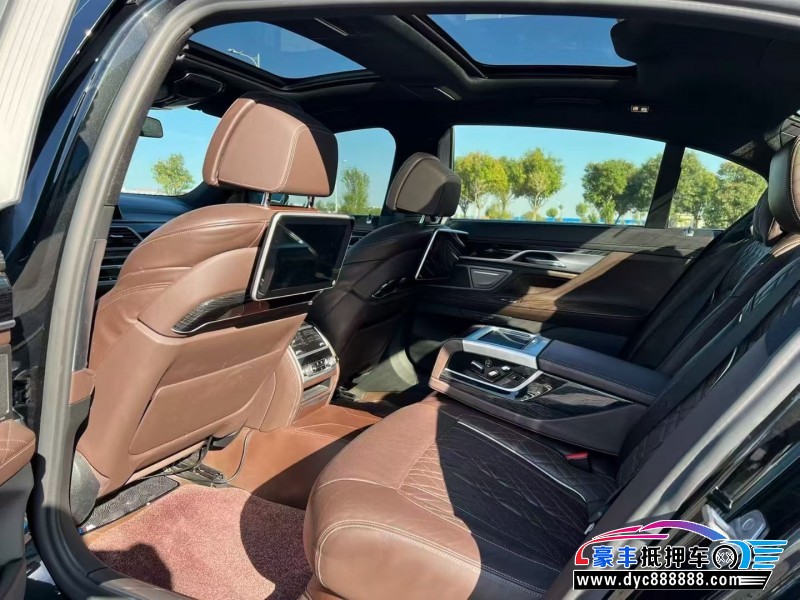 21年宝马7系轿车抵押车出售