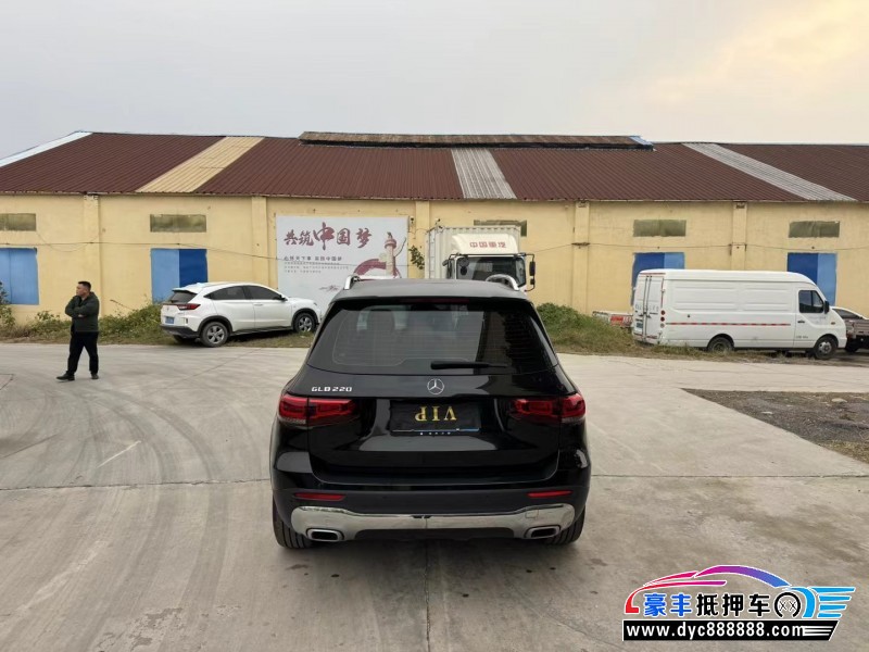22年奔驰GLBSUV抵押车出售