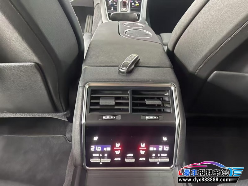 22年保时捷帕纳梅拉轿车抵押车出售