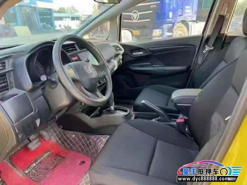 16年本田飞度轿车抵押车出售