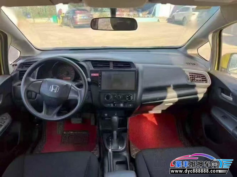 16年本田飞度轿车抵押车出售