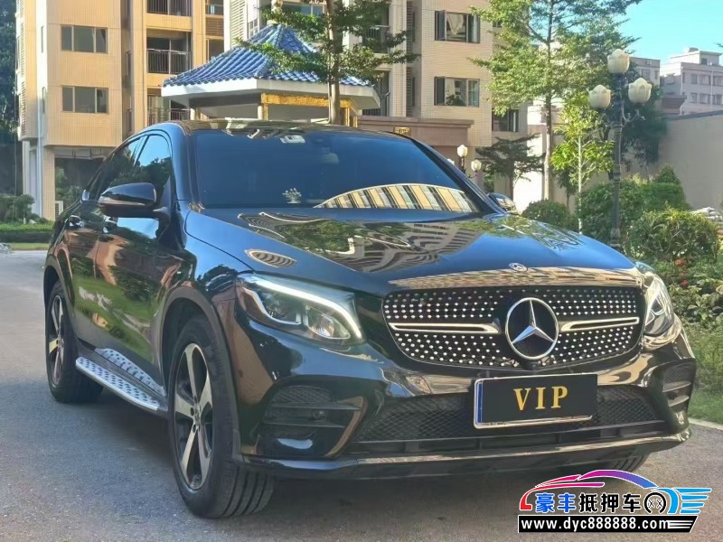 19年奔驰GLC轿车抵押车出售