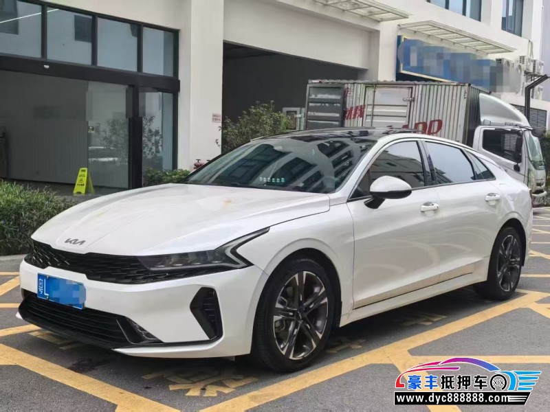 21年起亚K5轿车抵押车出售