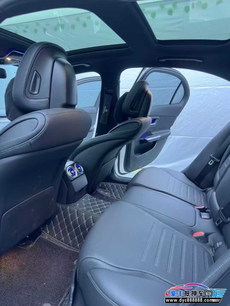 23年奔驰C轿车抵押车出售