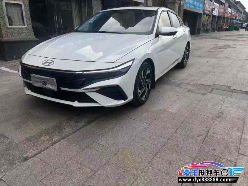 25年现代伊兰特轿车抵押车出售